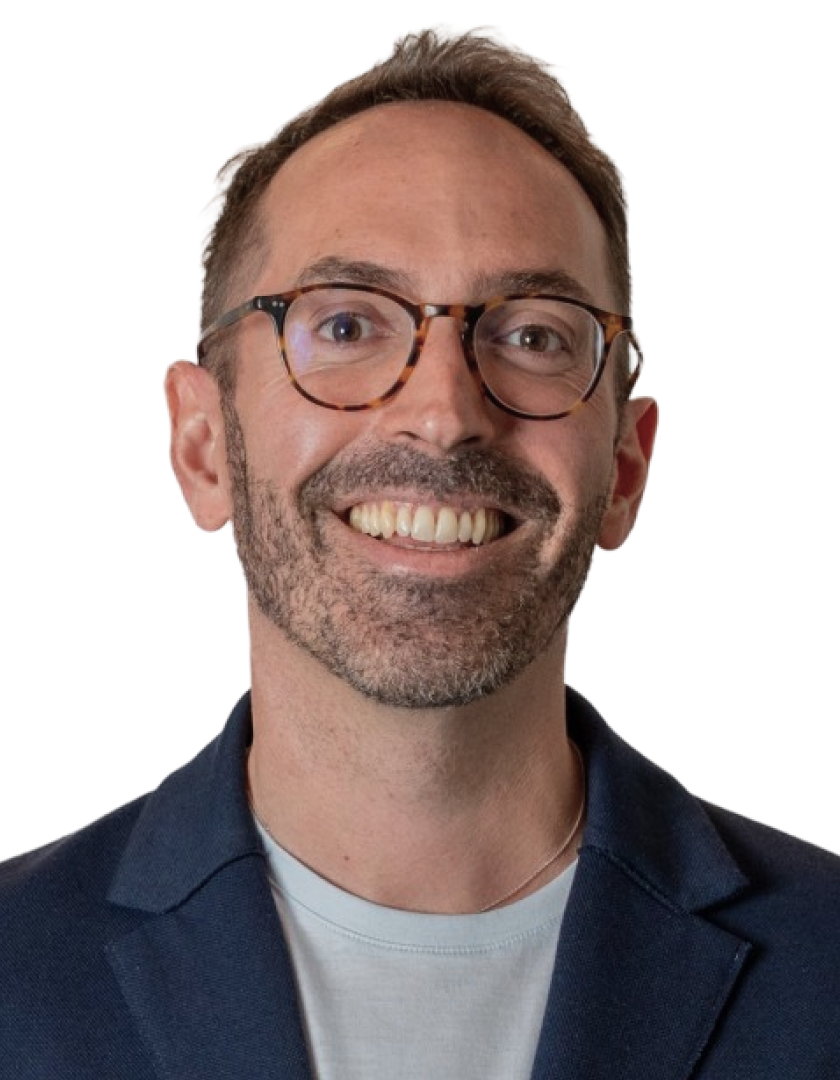 Headshot-AndrewWarden